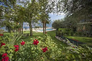 Апарт-отель Parco Di Garda Мальчезине